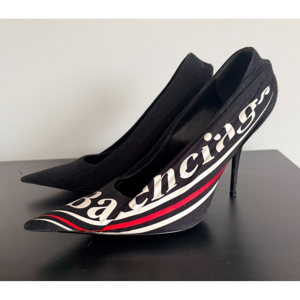 Balenciaga Women's 40.5 EUC Black Pleated Fabric & Leather Logo Knife Pumps